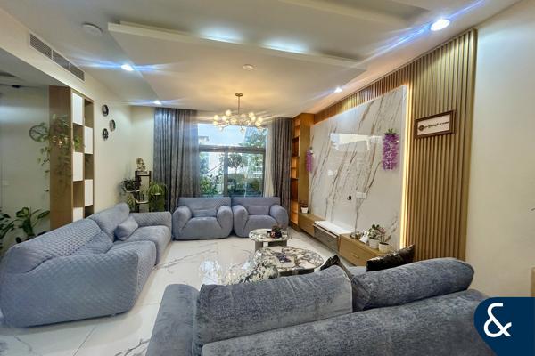 Rare unit | Huge Layout | Rooftop garden