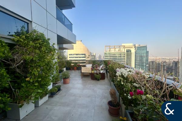 Rare unit | Huge Layout | Rooftop garden