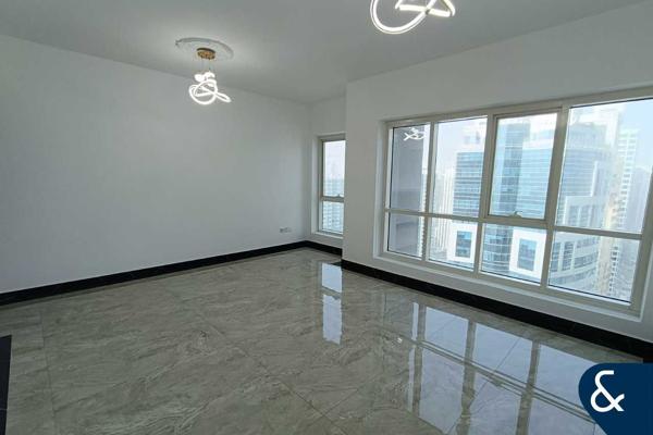 High floor | 2 beds + maids | Large layout