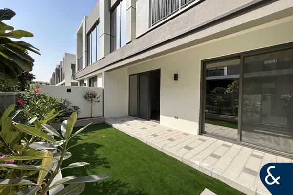 Landscaped | Prime Location | Vacant Now