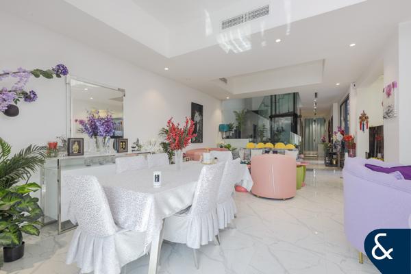 Private Elevator | Upgraded | Must See |