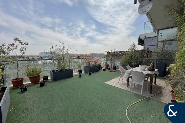 Park Facing | Vacant on transfer | Maids room