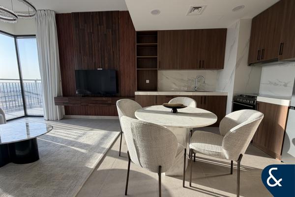 Vacant | Boulevard view | Furnished