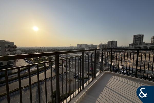 Vacant | Boulevard view | Furnished