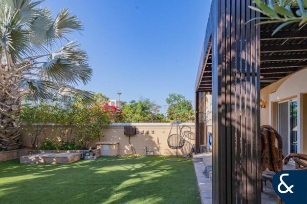 Unfurnished | Huge Garden | Upgraded Villa