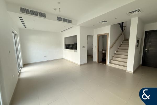 Vacant | Facing the Park | Single Row