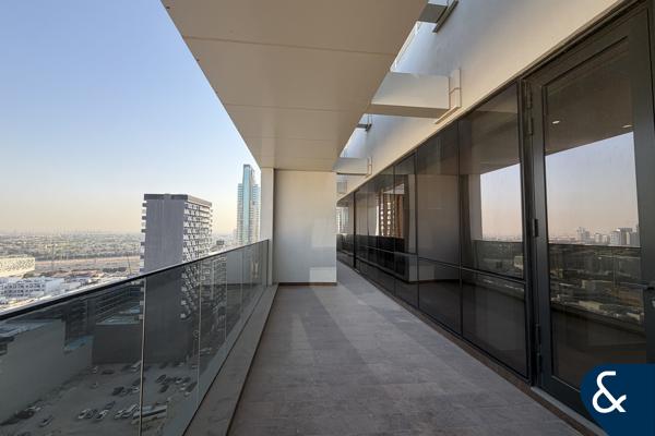 Luxury Brand-New Penthouse | Spacious Layout