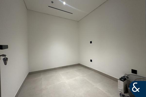 ONE BED PLUS STUDY | FURNISHED | VACANT NOW