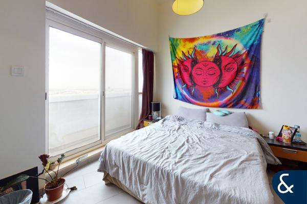 Modern Two Bed | Skyline Views | Rented