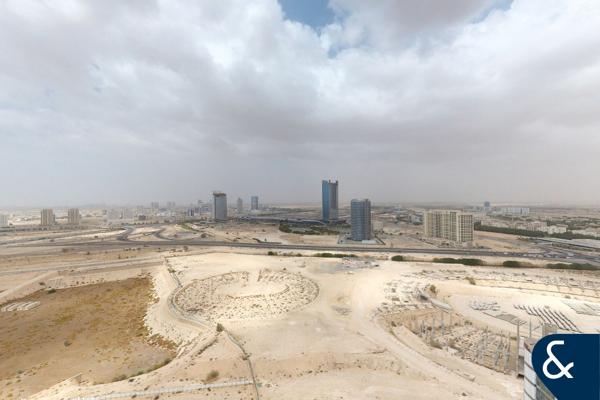 Modern Two Bed | Skyline Views | Rented