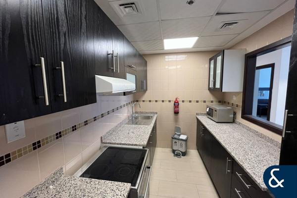 1,040 SQ FT - HIGH FLOOR - FURNISHED