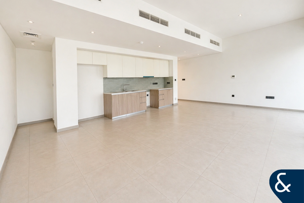 Single Row | Vacant Soon | Middle Kitchen