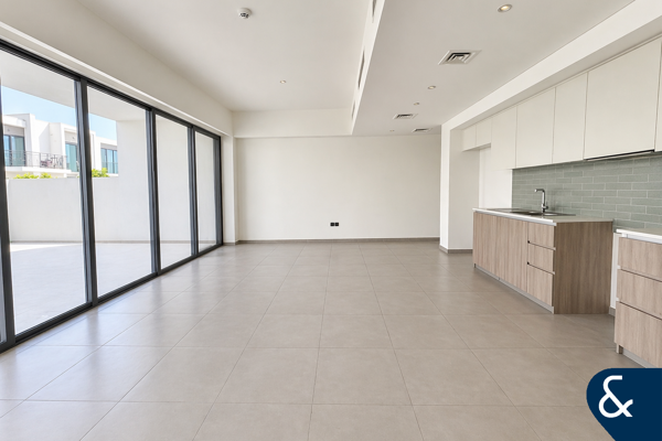 Single Row | Vacant Soon | Middle Kitchen