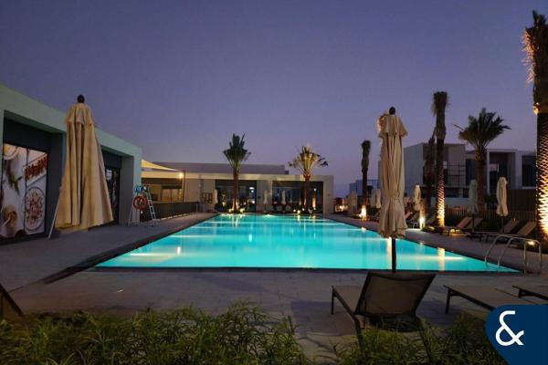 Single Row | Vacant June | Master Community