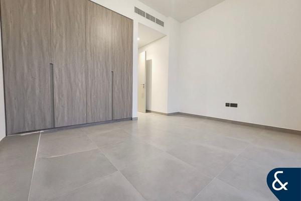 Single Row | Vacant June | Master Community