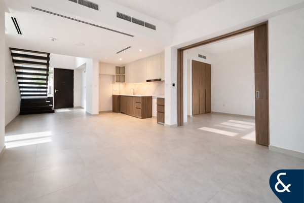 4BR+Maid | Corner Unit | On The Park | Vacant