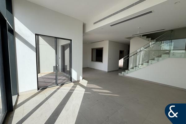 Exclusive | Pool Backing | Vacant