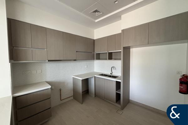 Exclusive | Pool Backing | Vacant