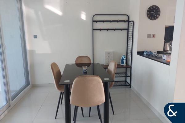 3 bed | Single Row | End Unit | Viewable