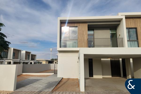 4 Bed + Maids | Large Plot | Vacant Now