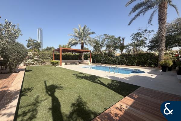Converted 5 Bed | Pool | Immaculate Condition