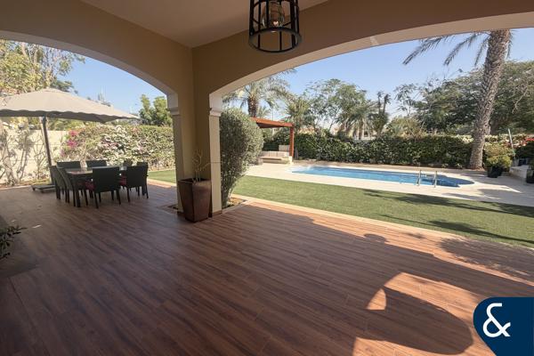 Converted 5 Bed | Pool | Immaculate Condition