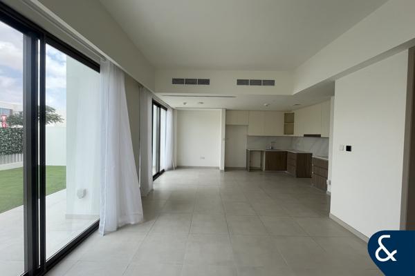 Single Row | Landscaped Garden | 4 bed