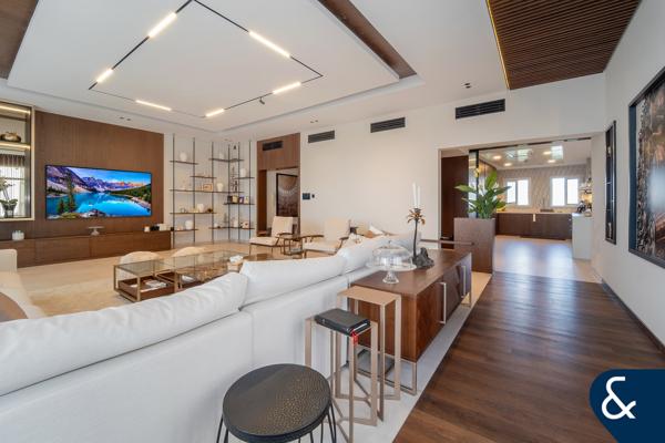 Lake View | Upgraded | Duplex