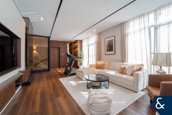 Lake View | Upgraded | Duplex