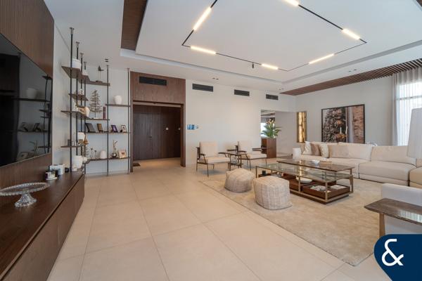 Lake View | Upgraded | Duplex