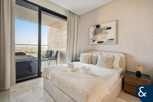 Canal Front | High Spec | Recent Handover