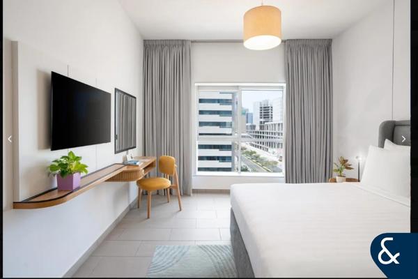 Close to Metro | Vacant on Transfer | ROI