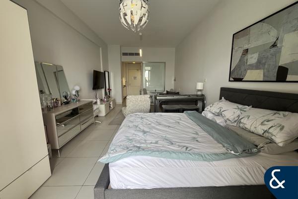 Large Studio | Sea View | Prime Location