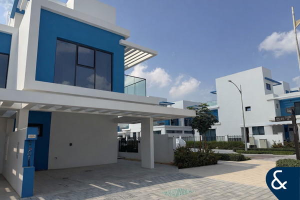 Corner End Unit | 5 Beds Maid | Best Plot