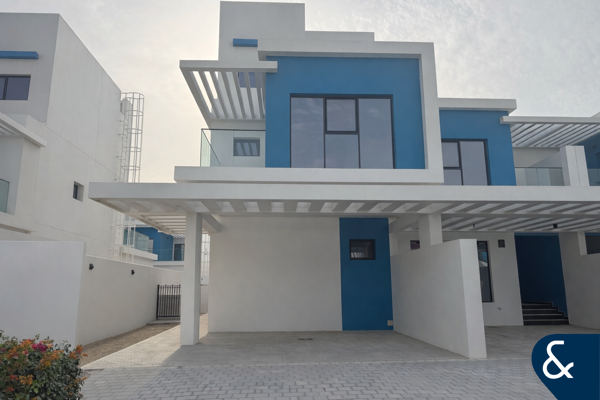 Corner Plot | 5BD + Maid | Hand Over soon