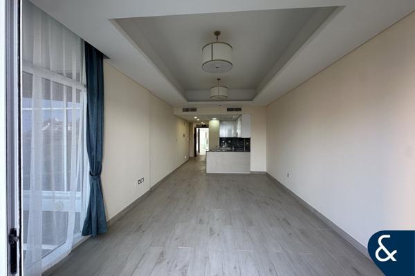 Modern | Unfurnished | Vacant | Pool View