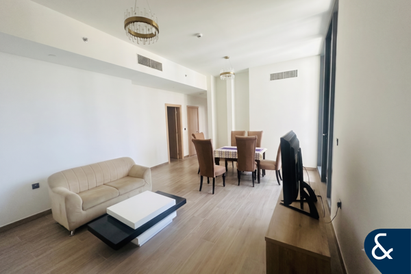 2 Bedrooms | Call To View | Vacant Pool View