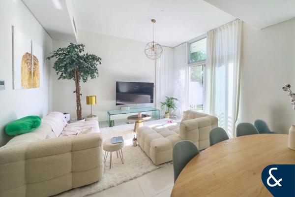 Best Corner Layout | Vacant | Single Row