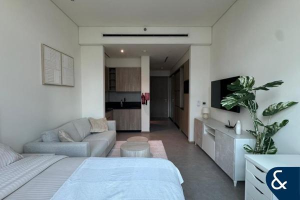 Signature Living | Furnished Studio | 398Sqft