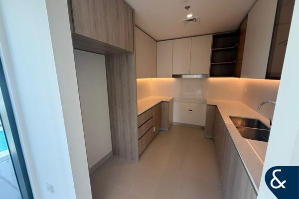 Exclusive | Corner Unit | Chiller Free