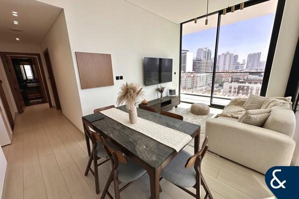 Vacant | Furnished | Private Pool | Upgraded