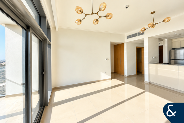 1 Bedroom | Partial Park View l VOT