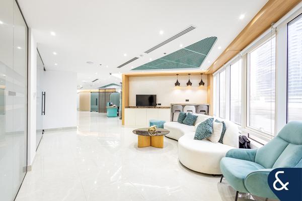 Corporate HQ | 5,050 sq. ft. | Half-Floor