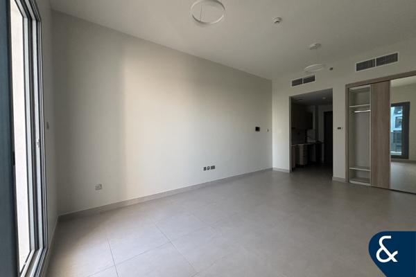 Vacant Now | Studio | Great Location