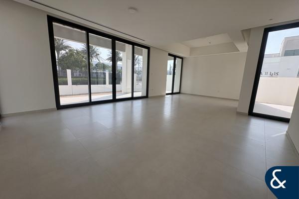 4 Bedrooms I Close to pool I Available now