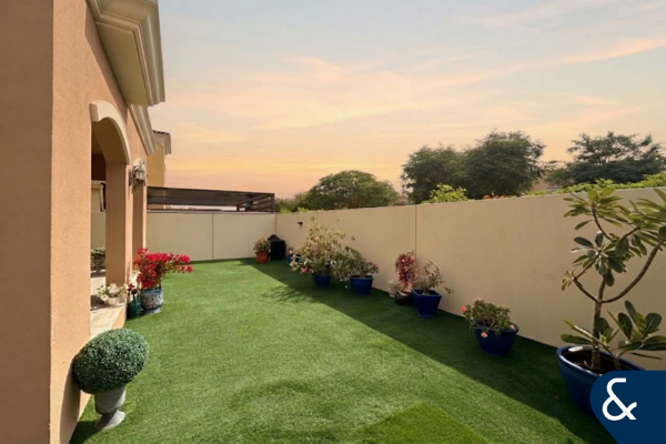 Standalone Villa | Large Plot | Single Row