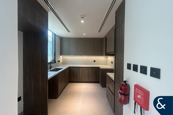 Single Row | Landscaped | 4 Bedroom