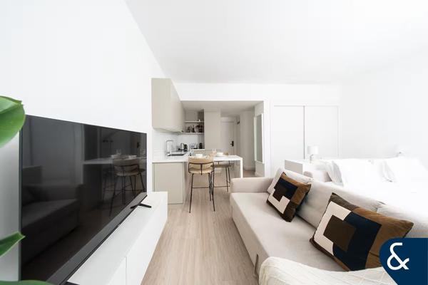 Studio | Furnished | Upgraded | Vacant