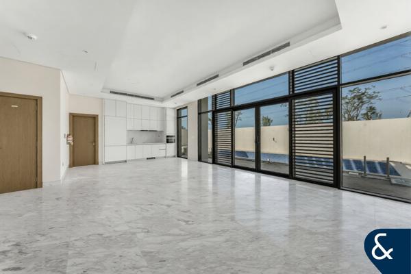 Move-In Ready / Prime Living / Landscaped opt