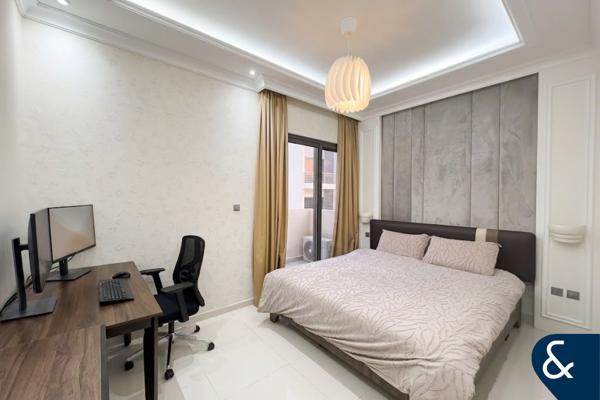 Motivated Seller | Corner unit | Vacant